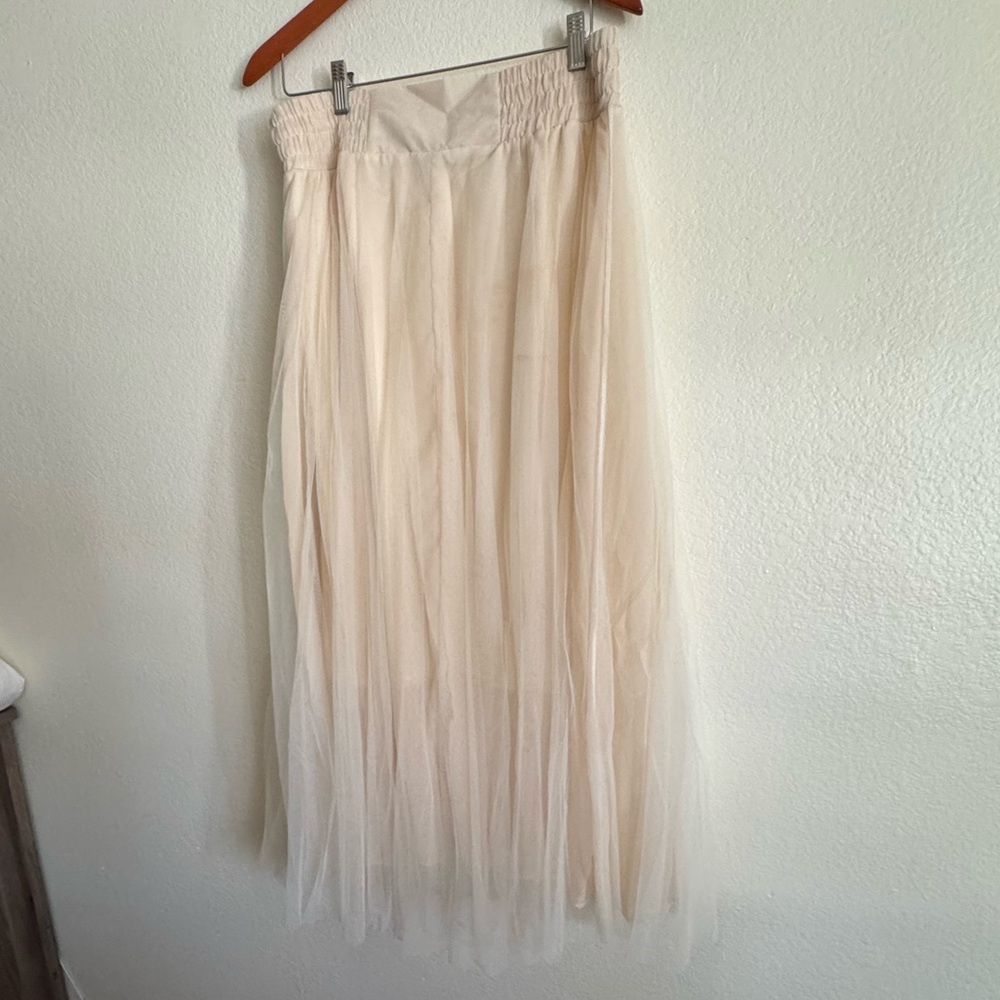 Elegant Cream Tulle Skirt